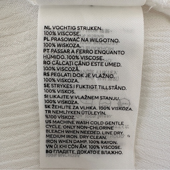 H&M  button down shirt, cropped & oversized, with dolman cut 3/4 sleeves - Picture 10 of 10